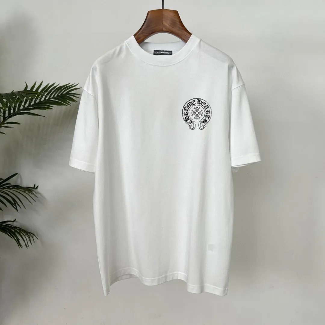 🅿️190 Crow Heart’s new summer T-shirt! This Sanskrit cross printed round neck short sleeves is simply a must-have for fashionistas. Salona cotton fabric is super comfortable, soft and skin-friendly, and has excellent breathability, making it perfect for summer wear. The Sanskrit cross print design on it is amazing, full of mystery and high-end, and the details are so exquisite that it makes people scream. It is worthy of Kroxin, and it vividly interprets the trend and personality. The loose fit is super friendly to all body shapes, covers the flesh and is comfortable, and looks good no matter how you wear it. Pair it with jeans and you'll look cool on the street. Pair it with sweatpants and you'll instantly look energetic and trendy. When you wear it and go out, you will feel like you are the spokesperson of fashion, and it will definitely turn heads. Color: black, white Size: S-2XL